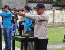 Kapolres Rejang Lebong Pimpin Latihan Menembak di Mako Brimob Batalyon A