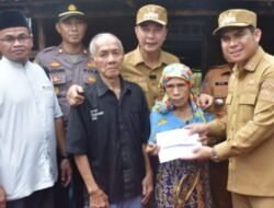 Bupati Rejang Lebong Santuni Korban Ledakan Gas Melon di Desa Derati