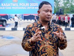 Kompolnas Apresiasi Simulasi Penanganan Unjuk Rasa Polri, Mohammad Choirul Anam: Ini Paradigma Baru yang Mengedepankan Pelayanan dan Perlindungan HAM