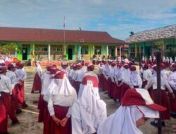 SDN 105 Rejang Lebong Gelar Upacara Bendera, Tekankan Pentingnya Disiplin dan Tanggung Jawab