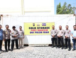 Peti Pendingin Jenazah Bantuan Polda Riau Tiba di RSUD Lubuk Basung Agam
