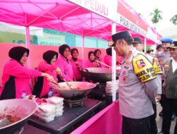 Wakapolri Tinjau Dapur Umum Bhayangkari dan Resmikan Sumur Bor di Huntara Asam Pulau