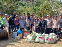 Polres Aceh Tengah Salurkan Bantuan Logistik ke Desa Terisolir di Kecamatan Linge