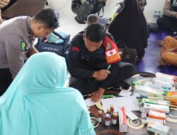 Sentuhan Kemanusiaan Polri, Layanan Kesehatan Pusdokkes Jangkau Warga Hingga Pelosok Aceh Terdampak Bencana