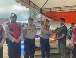 Polri Salurkan Bantuan Al-Qur’an kepada Pesantren Terdampak Banjir