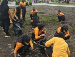 300 Personel Polri Gotong Royong Bersihkan Lapangan Dwi Tunggal Curup