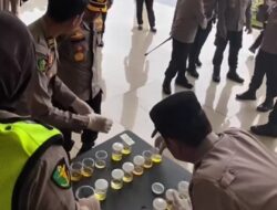 POLDA BENGKULU TEGASKAN KOMITMEN BERSIH NARKOBA LEWAT CEK URINE MENDADAK