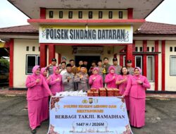 Sentuhan Ramadan Polsek Sindang Dataran: Kapolsek Pakhrizal Hakim Pimpin Aksi Berbagi Takjil