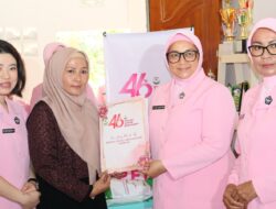 Anjangsana HUT ke-46 PYKB, Bhayangkari Bengkulu Tebar Kepedulian di Rejang Lebong