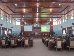 Rapat Paripurna DPRD Rejang Lebong, Plt Bupati Sampaikan Nota Pengantar LKPJ 2025