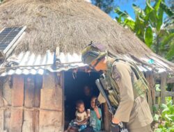 Sentuhan Humanis dan Patroli Dialogis, Satgas Damai Cartenz Hadir Jaga Keamanan di Sinak