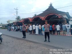 Kapolsek Padang Ulak Tanding Pimpin Langsung Pengamanan Sholat Idul Adha, Ribuan Jemaah Beribadah Aman dan Khusyuk