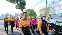 Semarak HUT Bhayangkara ke-80, Kapolres Rejang Lebong Pimpin Olahraga Bersama Personel dan Bhayangkari