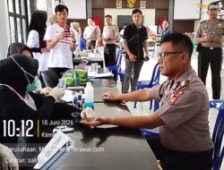Kapolres Rejang Lebong Turun Langsung Donor Darah, Bhakti Kesehatan Hari Bhayangkara ke-80 Diikuti 80 Peserta