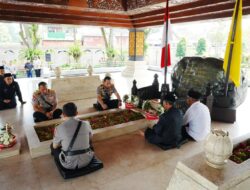 Jelang Hari Bhayangkara ke-80, Kapolri Jadikan Ziarah ke Makam Presiden RI Terdahulu Sebagai Momentum Refleksi Nilai Kebangsaan