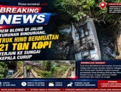 Rem Blong di Jalur Turunan Binduriang, Truk Hino Bermuatan 21 Ton Kopi Terjun ke Sungai Kepala Curup