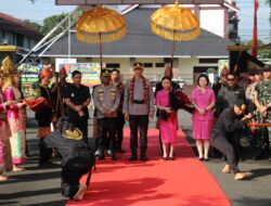 Penuh Khidmat dan Kearifan Lokal, AKBP Syahrul Hariady Resmi Disambut di Mapolres Rejang Lebong dengan Tradisi Pedang Pora dan Tarian Adat