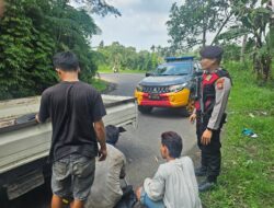 Patroli Sat Samapta Polres Rejang Lebong Sisir Jalur Curup–Lubuklinggau, Antisipasi Premanisme dan 3C Sambil Bantu Pengendara Mogok