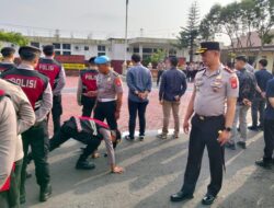 Kapolres Rejang Lebong Pimpin Apel Pagi, Tekankan Disiplin, Penampilan Personel, dan Pelayanan Maksimal untuk Masyarakat