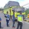 Respons Cepat Keluhan Warga, Satlantas Polres Rejang Lebong dan Dishub Tertibkan Truk Parkir di Atas Jembatan Sambe Baru