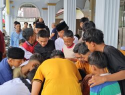Jumat Berkah, Kapolres Rejang Lebong Sapa Warga dengan Berbagi Bingkisan dan Pererat Kedekatan Bersama Masyarakat