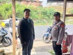 Polsek Sindang Kelingi Respons Cepat Laporan Call Center 110, Bantu Warga Motor Putus Rantai
