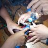 CINCIN TERJEPIT DI JARI, DAMKAR REJANG LEBONG TURUN TANGAN—10 MENIT BERHASIL DILEPASKAN